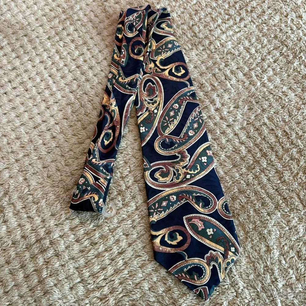 GIVENCHY Luxury Elegant Paisley Blue All Silk Tie Designer Necktie 4